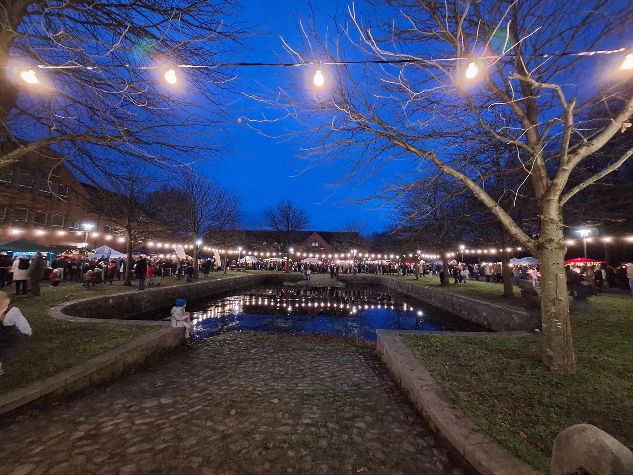 Stimmungsvolles Ambiente an der Pferdeschwemme